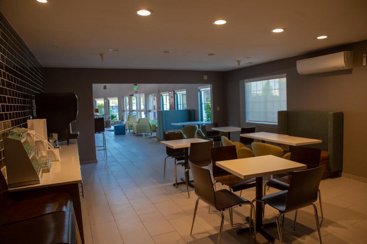 Clarion Pointe Indianapolis Airport Hotel Plainfield Luaran gambar