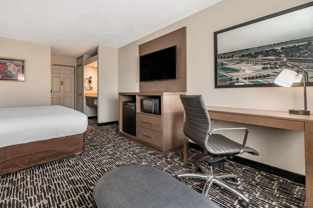 Clarion Pointe Indianapolis Airport Hotel Plainfield Bilik gambar