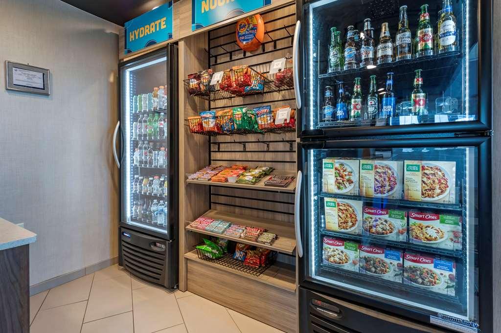 Clarion Pointe Indianapolis Airport Hotel Plainfield Servis gambar